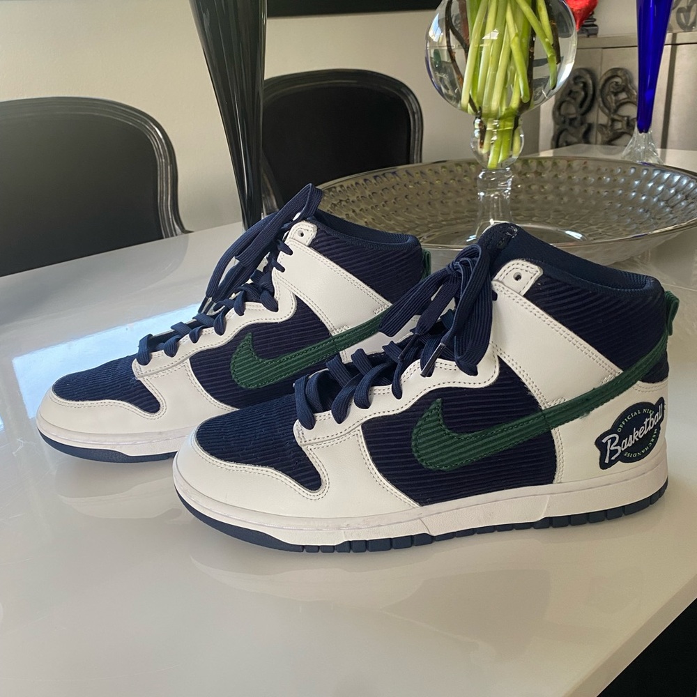 Nike Dunk High
Sports Specialties White Navy - Picture 4 of 7